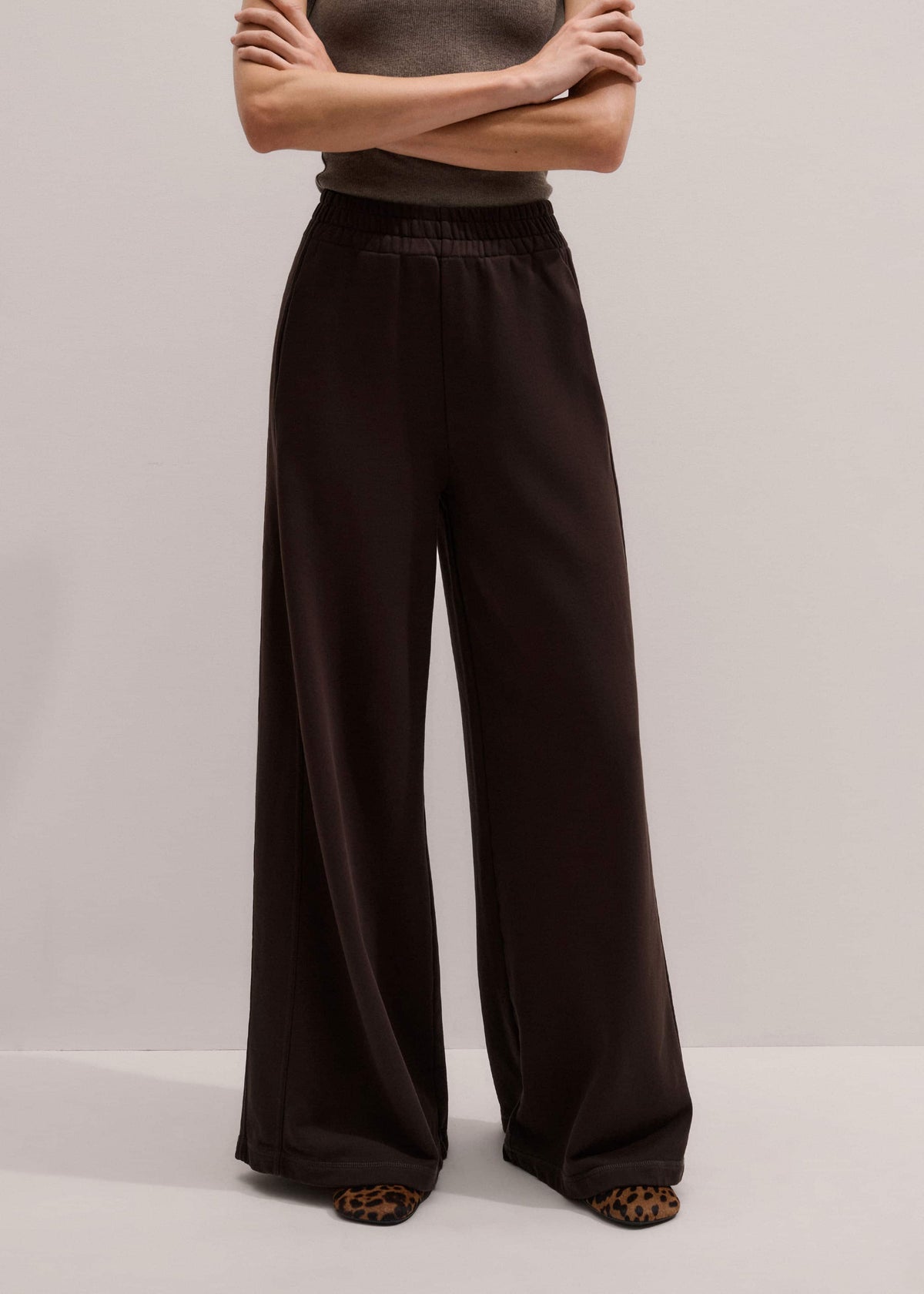 ME+EM Clothing Brown Sweatshirt Wide-Leg Track Pant