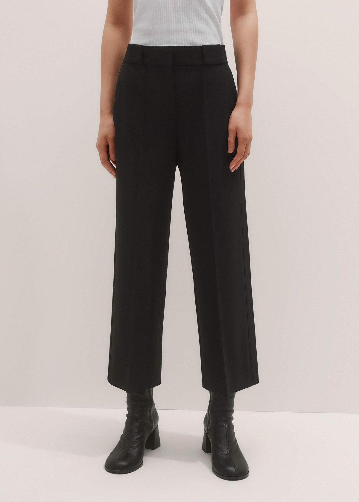 ME+EM Clothing Black Straight Crop Pant