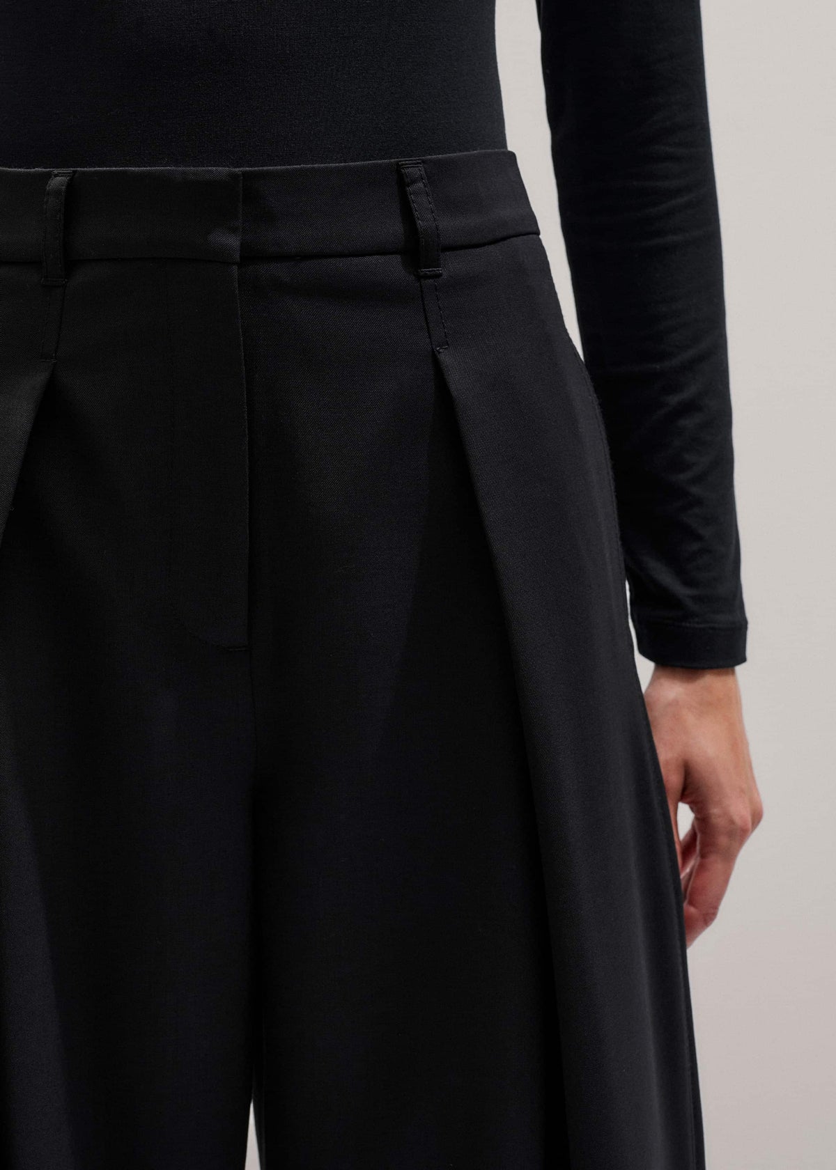 ME+EM Clothing Black Wool Exaggerated Tapered Pleat Pant